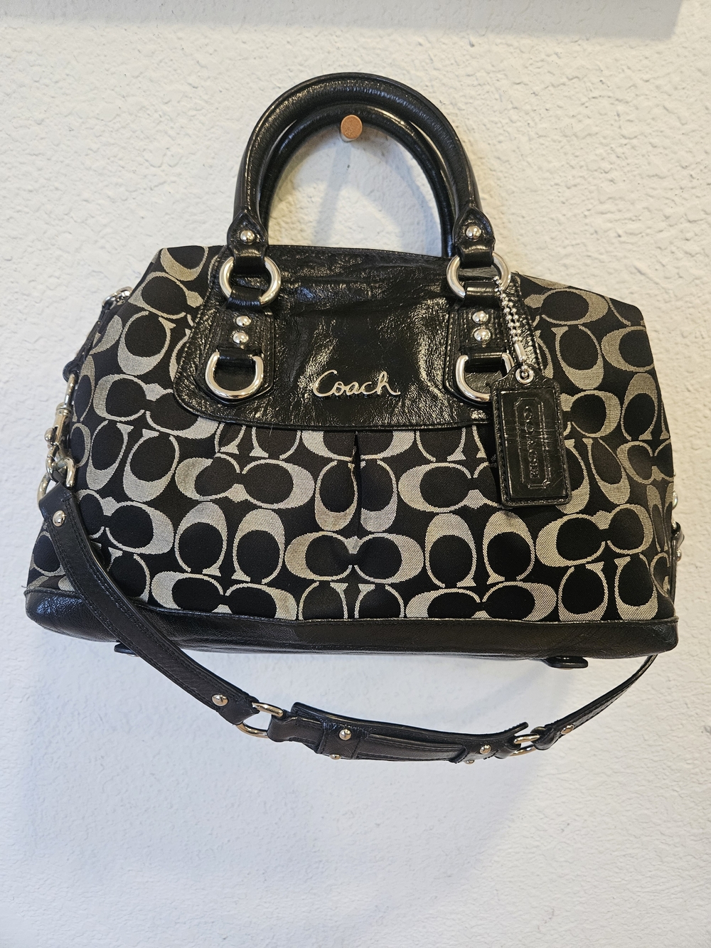 VTG Y2K Coach Ashley Signature Black Canvas & Patent Leather Satchel Bag